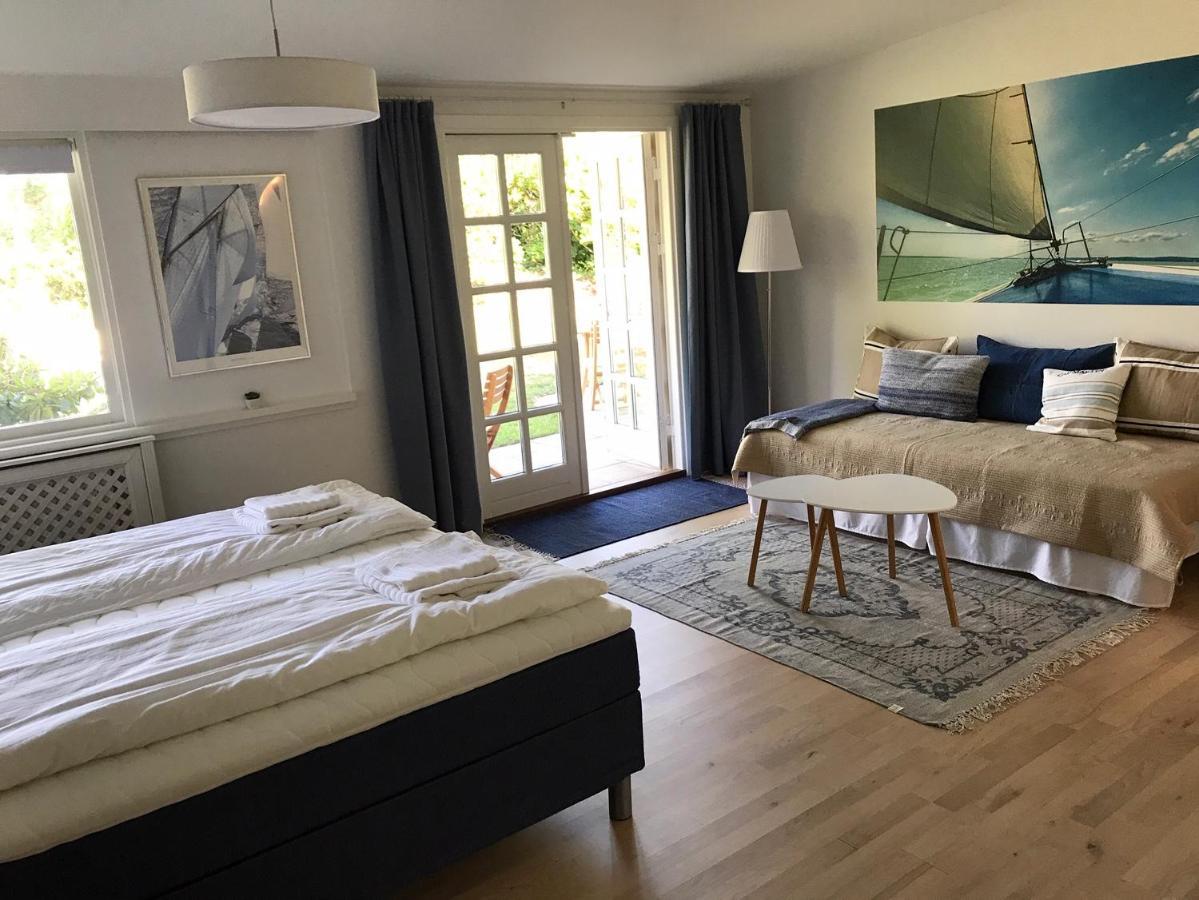 Trouville Bed & Breakfast Hornbæk Exterior foto